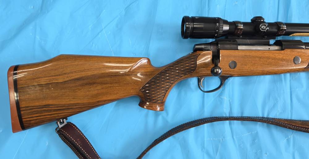 Sako AV Deluxe, .338 Win Mag, 24" BBL, Zeiss Diavari-C 1.5-4.5x18-img-1