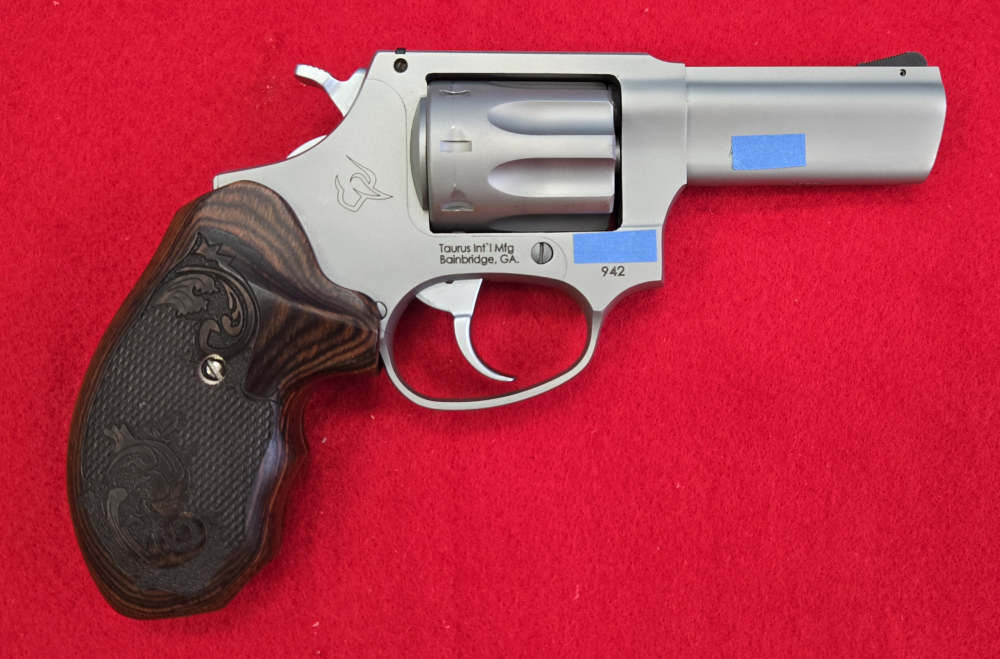 Taurus Model 942, .22LR, 3" BBL, 8rd, Matte Stainless Steel-img-1