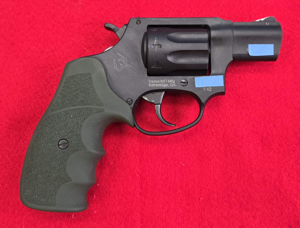 Taurus 942, .22LR, 2" BBL, 8rd Cylinder, Matte Blk Steel, MBT Grips-img-1