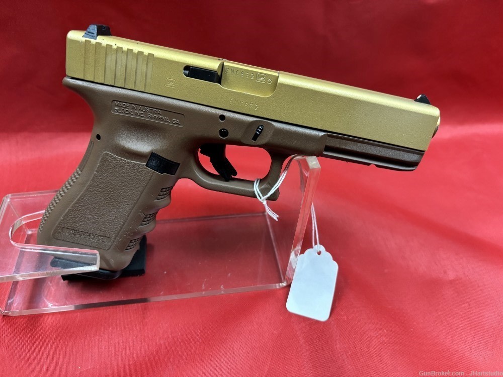 Glock 22 Gen3  .40 4.5" Semi-Automatic Pistol -img-0