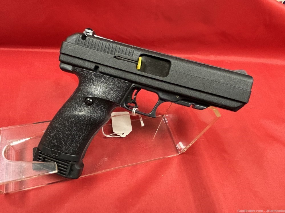 Hi-Point JCP 40 S&W Pistol 4.50 Black -img-0