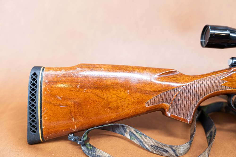 Remington Model 700 - 7mm Rem Mag - Vintage Leupold M8-4x-img-15