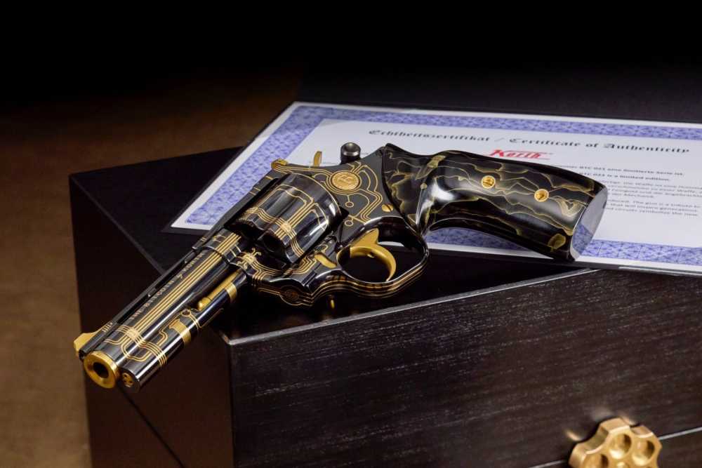 Nighthawk Custom Sandhawk 9 & Korth Bitcoin .357 Magnum Revolver 24kt Gold-img-6