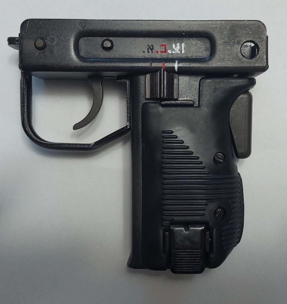 UZI SEMI AUTO LOWER GRIP (HEBREW)-img-0