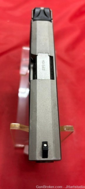 Smith & Wesson SW40V-img-5