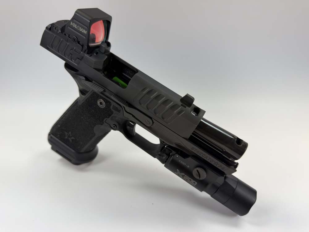 LIKE NEW! Staccato HD P4 2011 w/ COMP, Surefire, Holosun, +3 mags, ETC-img-12