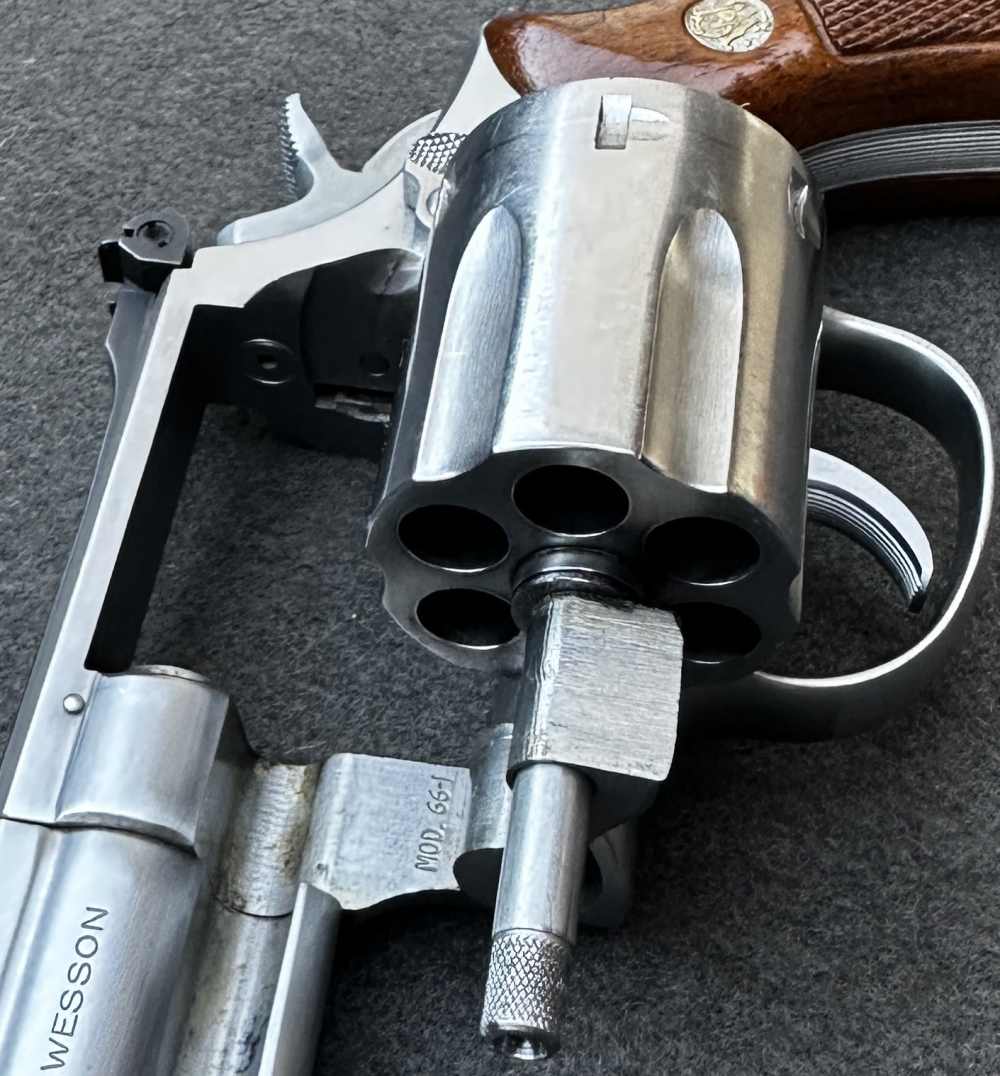 S&W 66-1 .357 Mag, 2 1/2" Barrel, Pinned & Recessed, Made in 1978-img-30