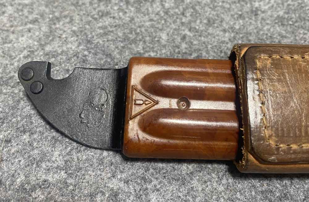 Russian AK Bakelite Bayonet Matching w/Leather frog Izzy Izhmash Izhvesk -img-3