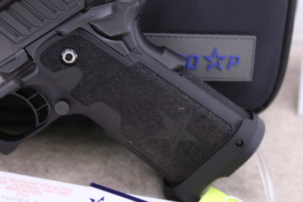 Staccato P 9mm/4.4" 2x17rd Mags Soft Case Target Aimpoint Acro Mint! STI -img-9
