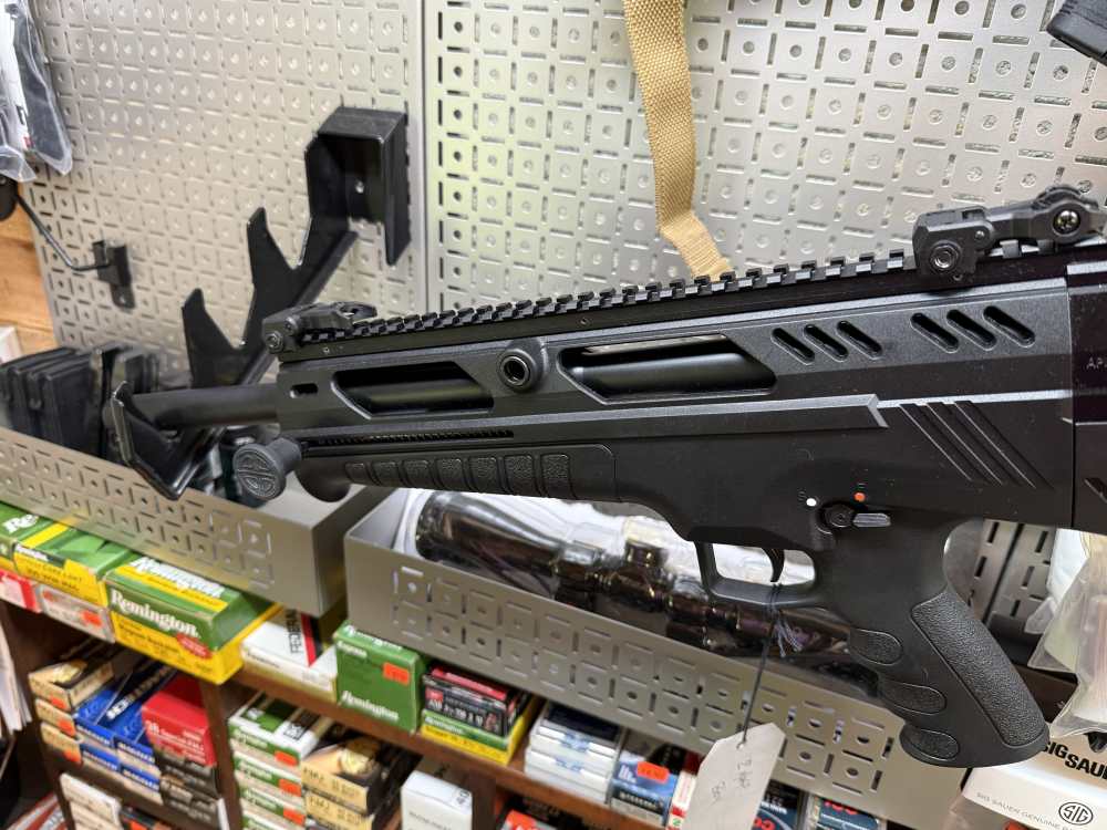VRPB100 shotgun RIA imports 2 mags W box -img-8