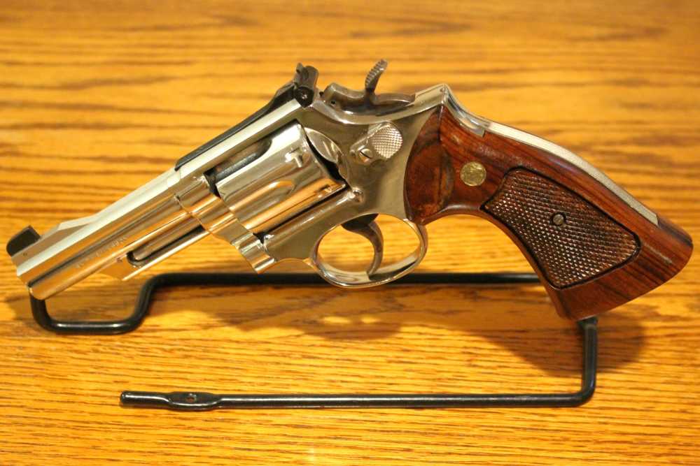 Smith & Wesson 19-3 4” .357 Nickel K-frame 3T’s, P&R 1974 VERY NICE-img-0