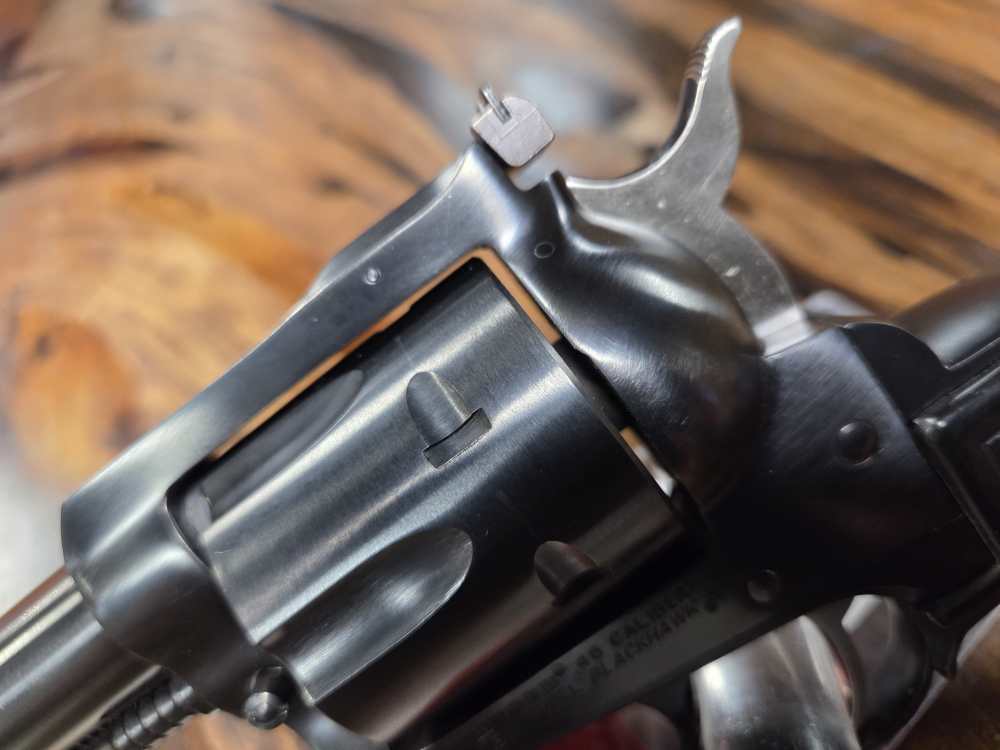 Ruger New Model Blackhawk 5.5" 45 Colt PENNY -img-4