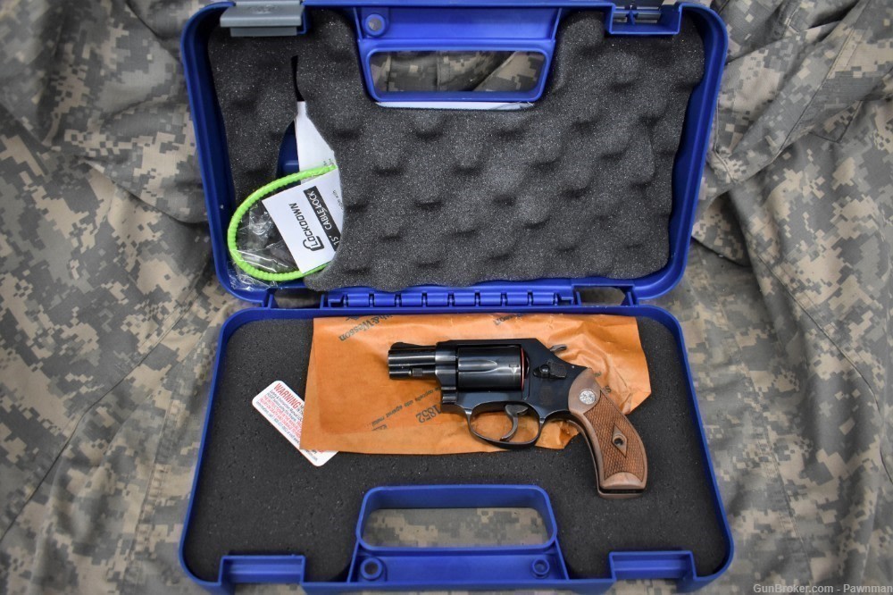 S&W Model 36-10 in .38 Spcl+P-img-9