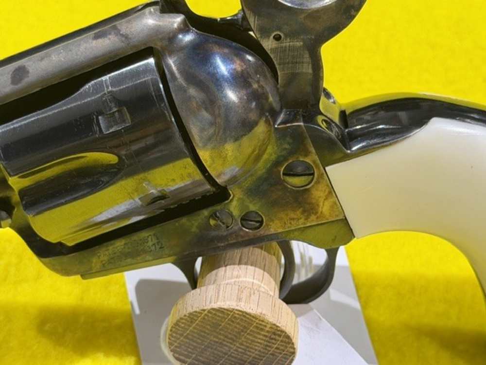 Uberti 1873 Colt Cattlemen Replica in Very Good Condition-img-4