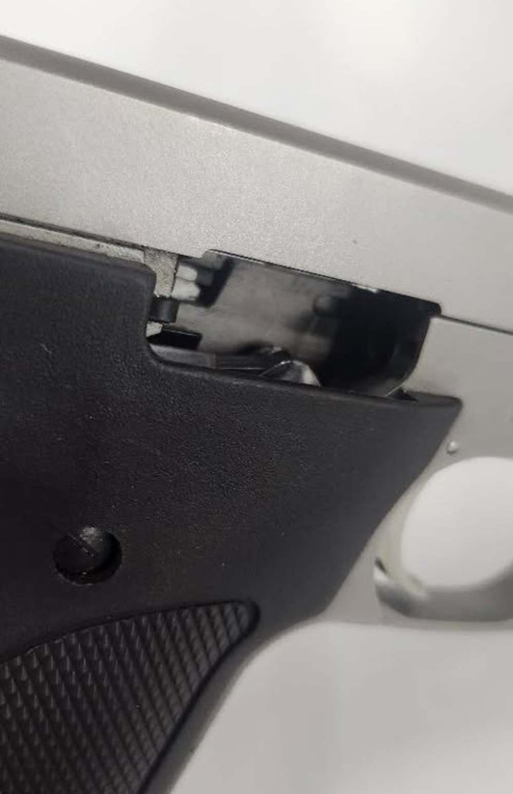 Pre Owned: Smith & Wesson Model 2206 .22 Long Rifle Semi Auto-img-4