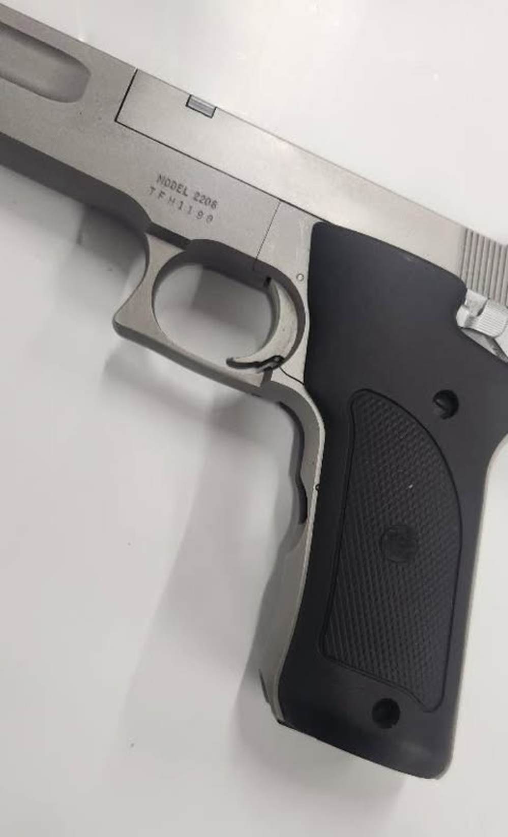Pre Owned: Smith & Wesson Model 2206 .22 Long Rifle Semi Auto-img-12