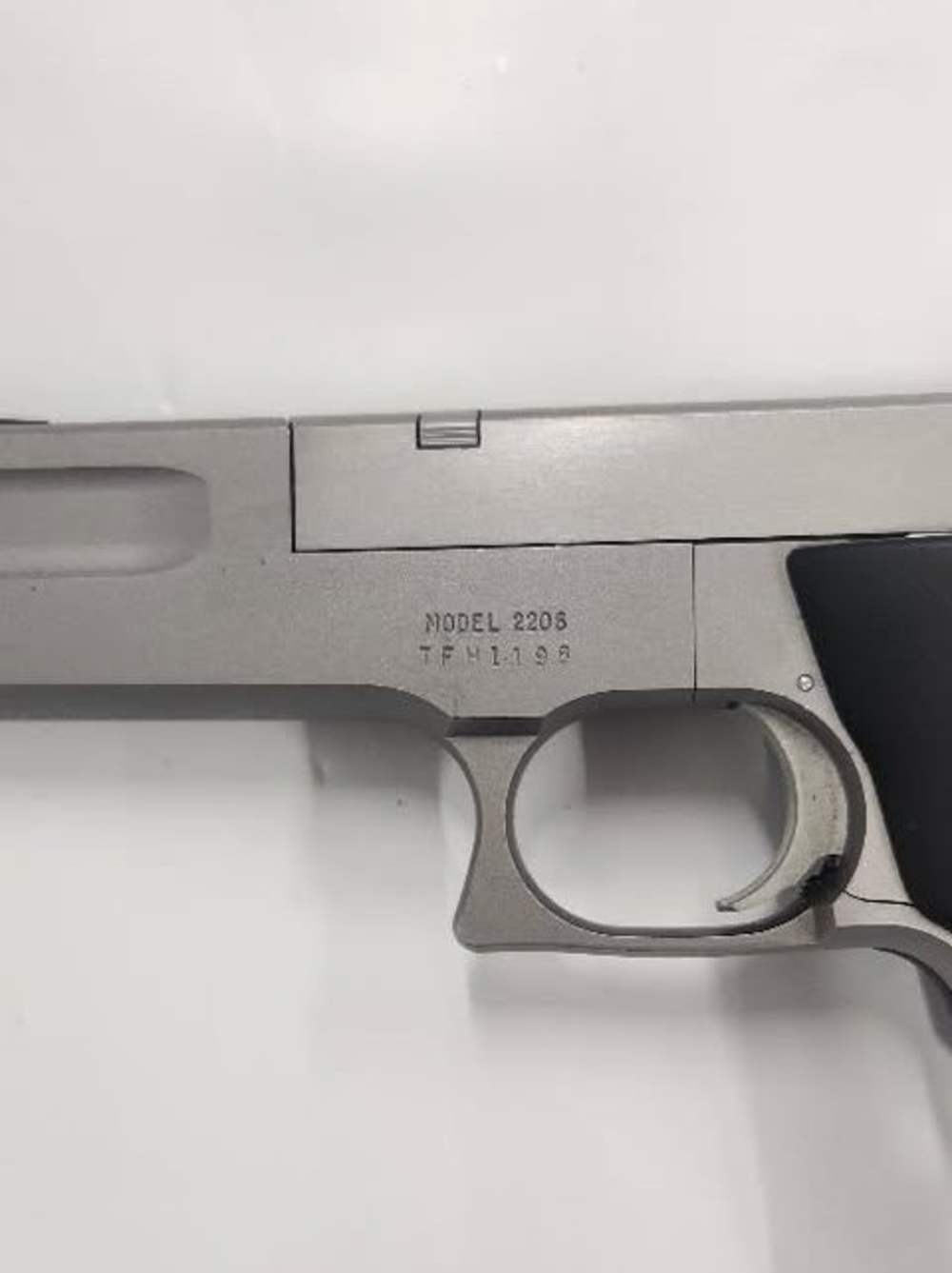Pre Owned: Smith & Wesson Model 2206 .22 Long Rifle Semi Auto-img-7