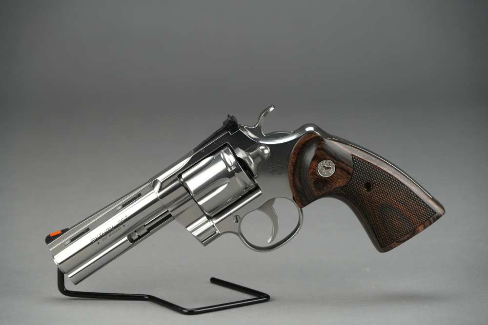 COLT PYTHON, .357 MAGNUM, 4.25" BARREL / 6-RDS BRAND NEW-img-1