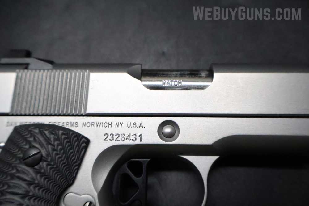 Dan Wesson Valor Semi-Automatic Pistol .45 ACP-img-18