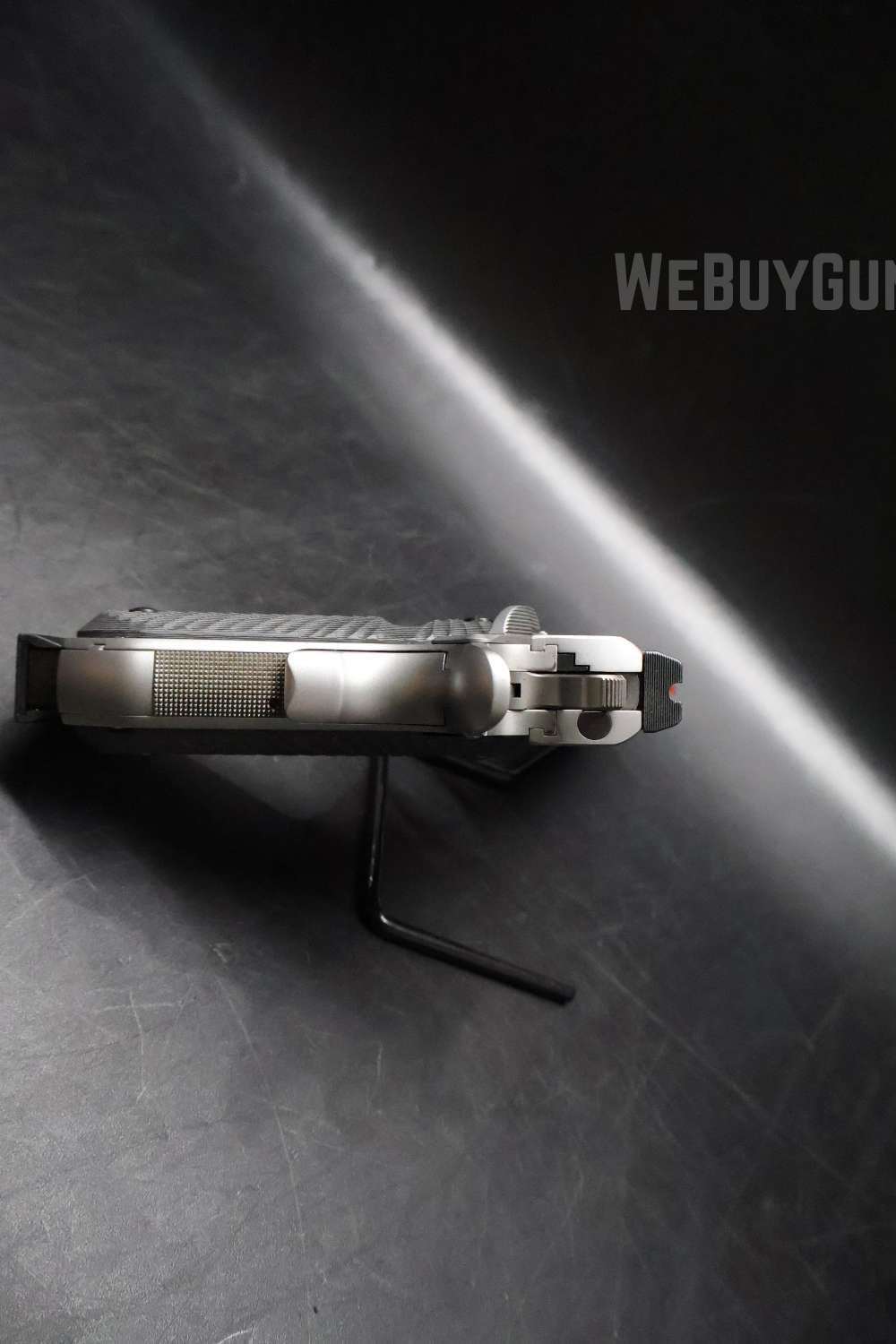 Dan Wesson Valor Semi-Automatic Pistol .45 ACP-img-12