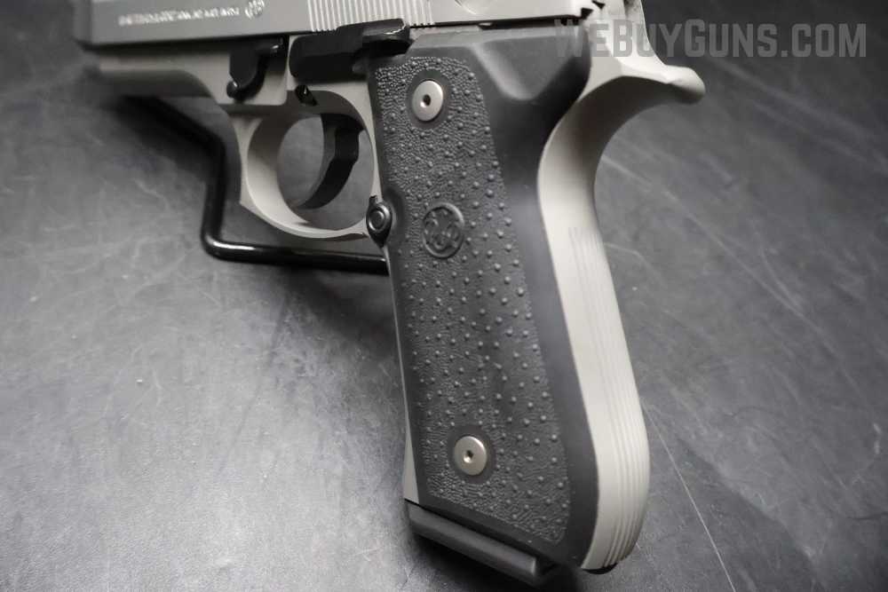 Beretta 92FS Semi-Automatic Pistol 9mm Parabellum-img-9