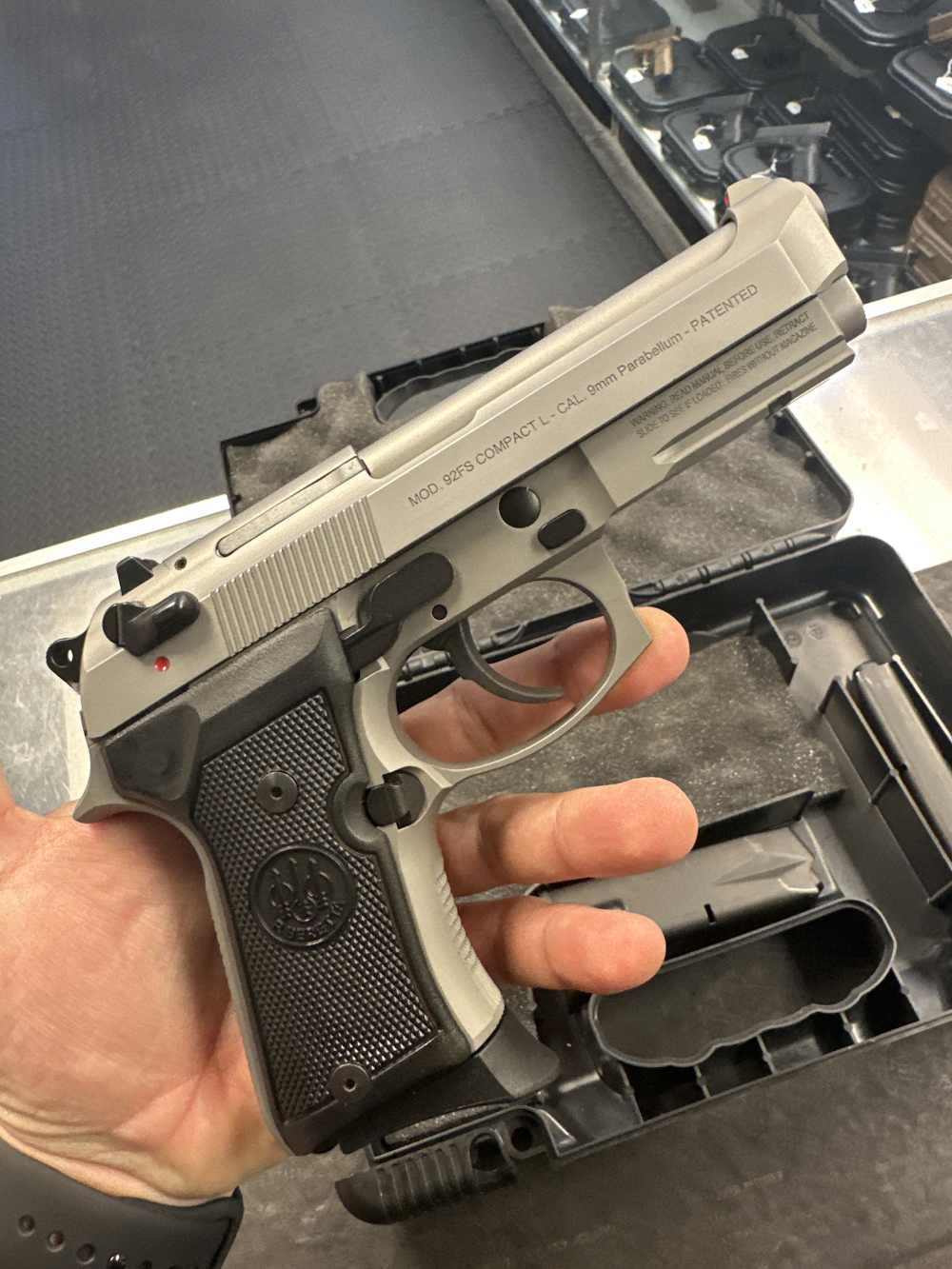 Beretta 92FS Compact Inox-img-2