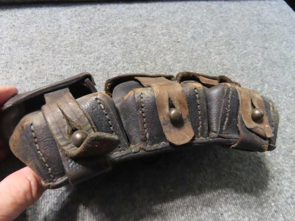 WWI US ARMY AND GERMAN AMMO POUCH-MESS KIT-LEGGINGS-MEAT TIN-PUTTEE-img-17