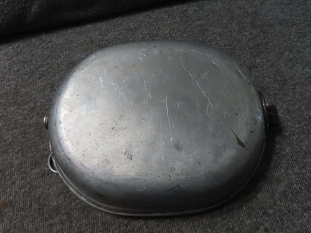 WWI US ARMY AND GERMAN AMMO POUCH-MESS KIT-LEGGINGS-MEAT TIN-PUTTEE-img-14