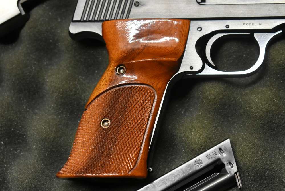 smith and Wesson 41 22lr-img-12