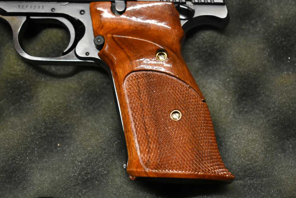 smith and Wesson 41 22lr-img-11