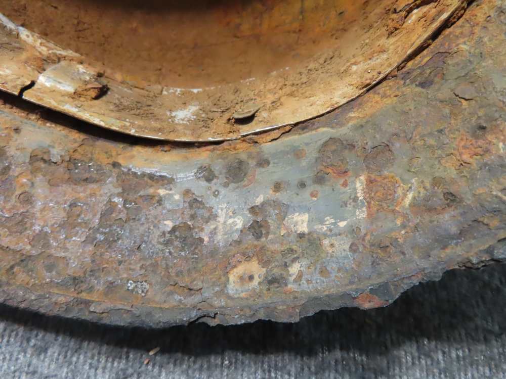 2-GROUND DUG WWII GERMAN HELMETS-M35 AND M40 MODELS-GREAT DISPLAY-img-20