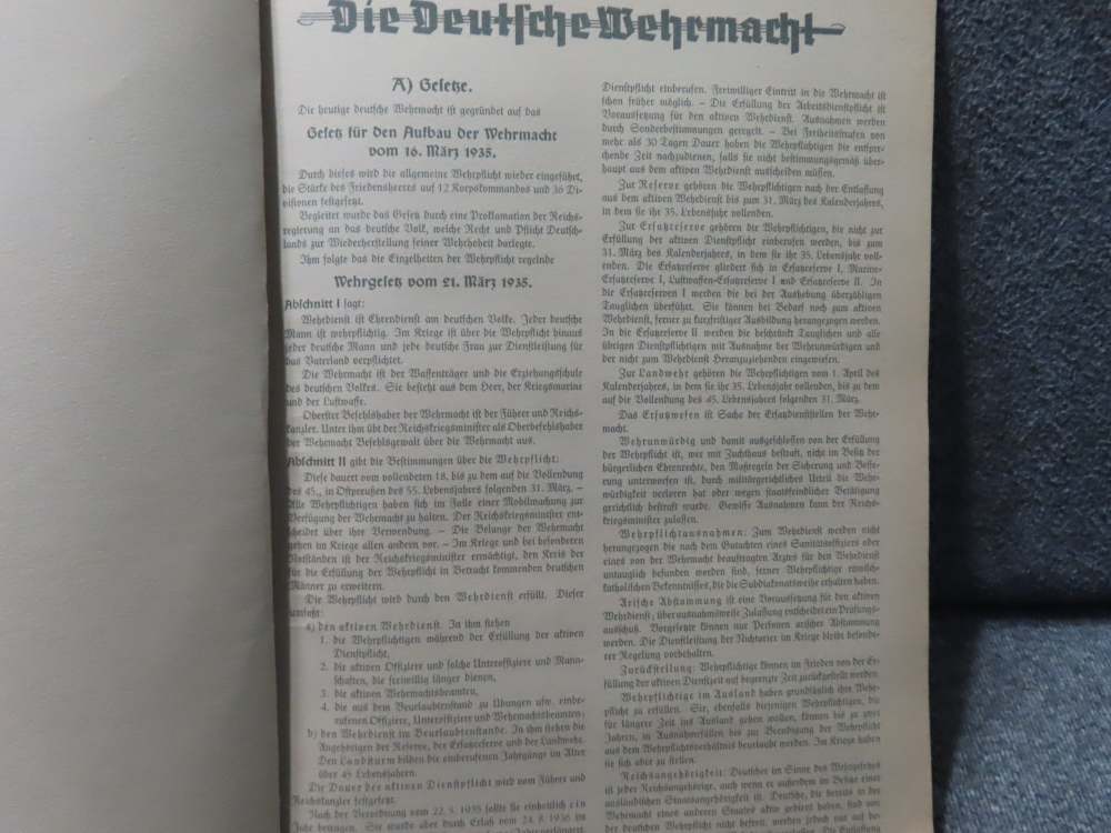 ORIGINAL WWII GERMAN CIGARETTE CARD ALBUM "DIE DEUTSCHE WEHRMACHT"-1936-img-5