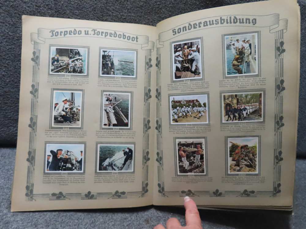 ORIGINAL WWII GERMAN CIGARETTE CARD ALBUM "DIE DEUTSCHE WEHRMACHT"-1936-img-12