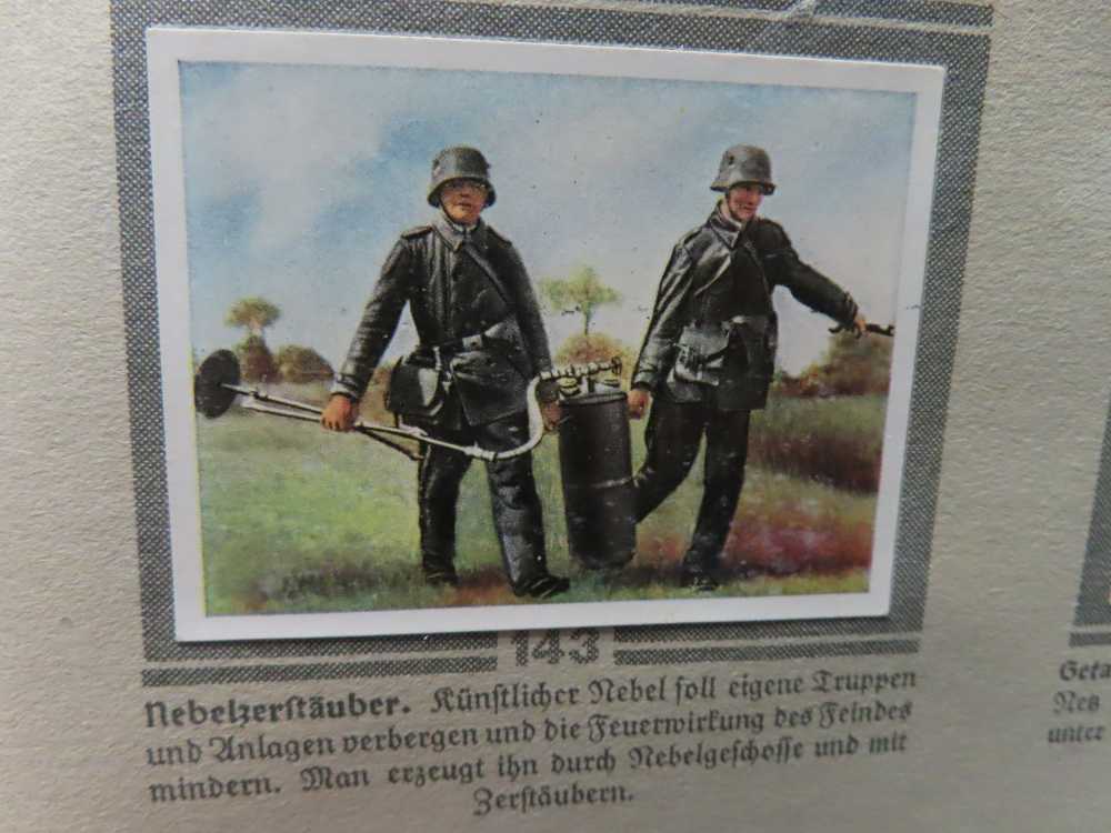 ORIGINAL WWII GERMAN CIGARETTE CARD ALBUM "DIE DEUTSCHE WEHRMACHT"-1936-img-15
