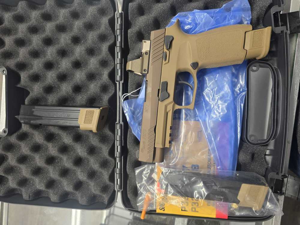 SIG M17 P320 WITH LEUPOLD DELTA POINT PRO-img-7