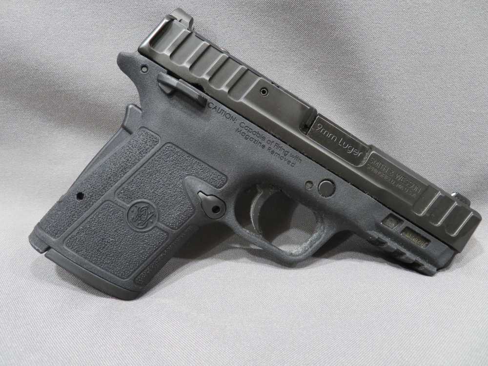 Smith & Wesson Equalizer 9mm LNIB-img-1