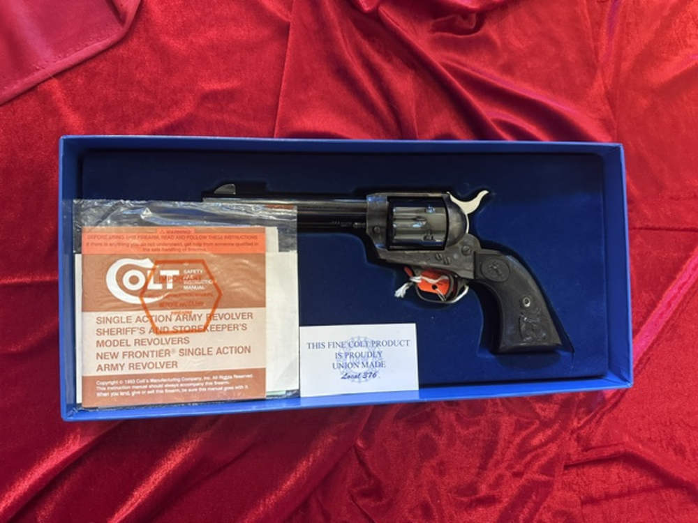 STUNNING Colt Single Action Army, P3850, .38-40, 5.5” 1996, UNFIRED-img-3