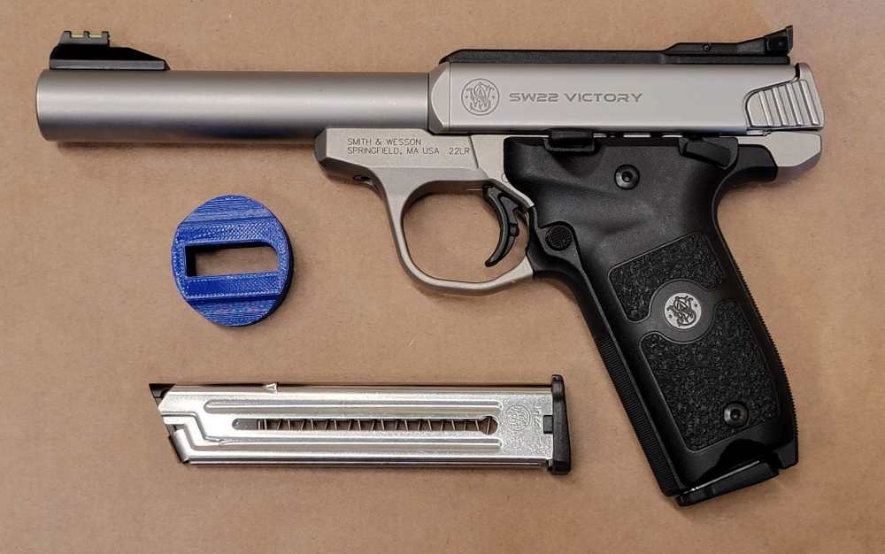 Smith & Wesson SW22 Victory .22 LR 5.5" W/ 2 Magazines-img-0