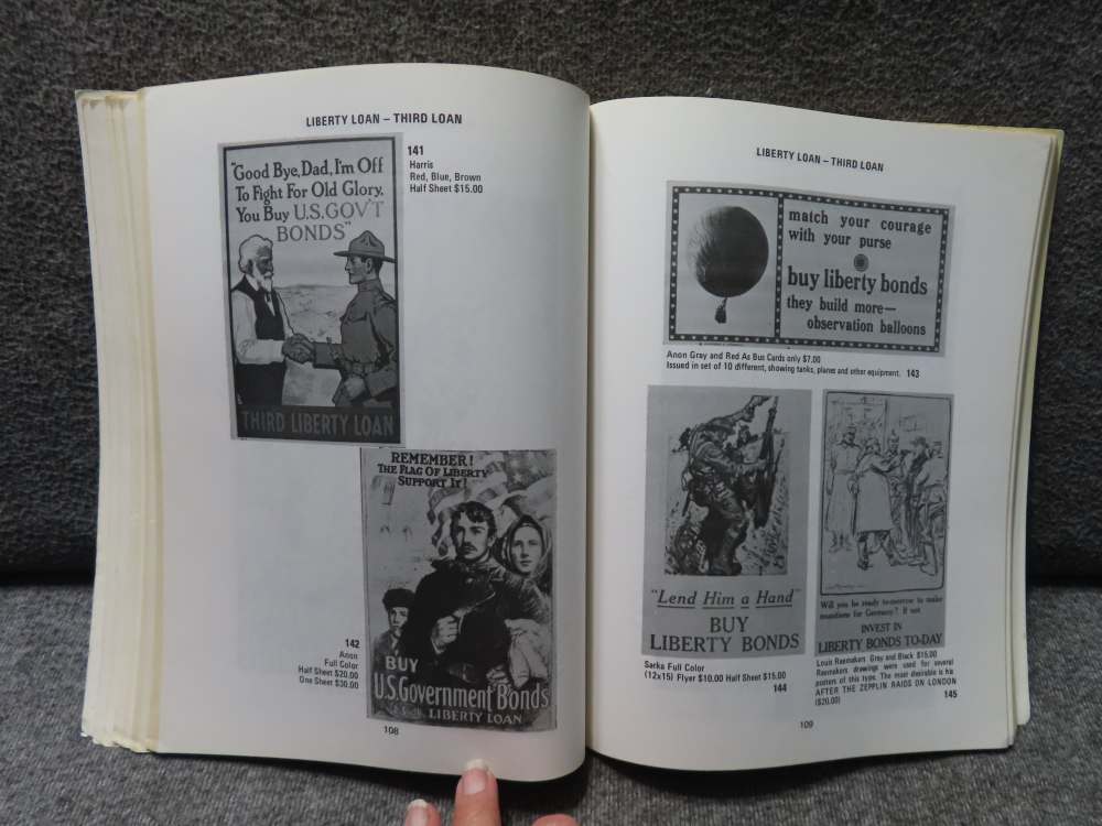 AMERICAN POSTERS OF WORLD WAR- A PRICE AND COLLECTOR'S GUIDE-img-9