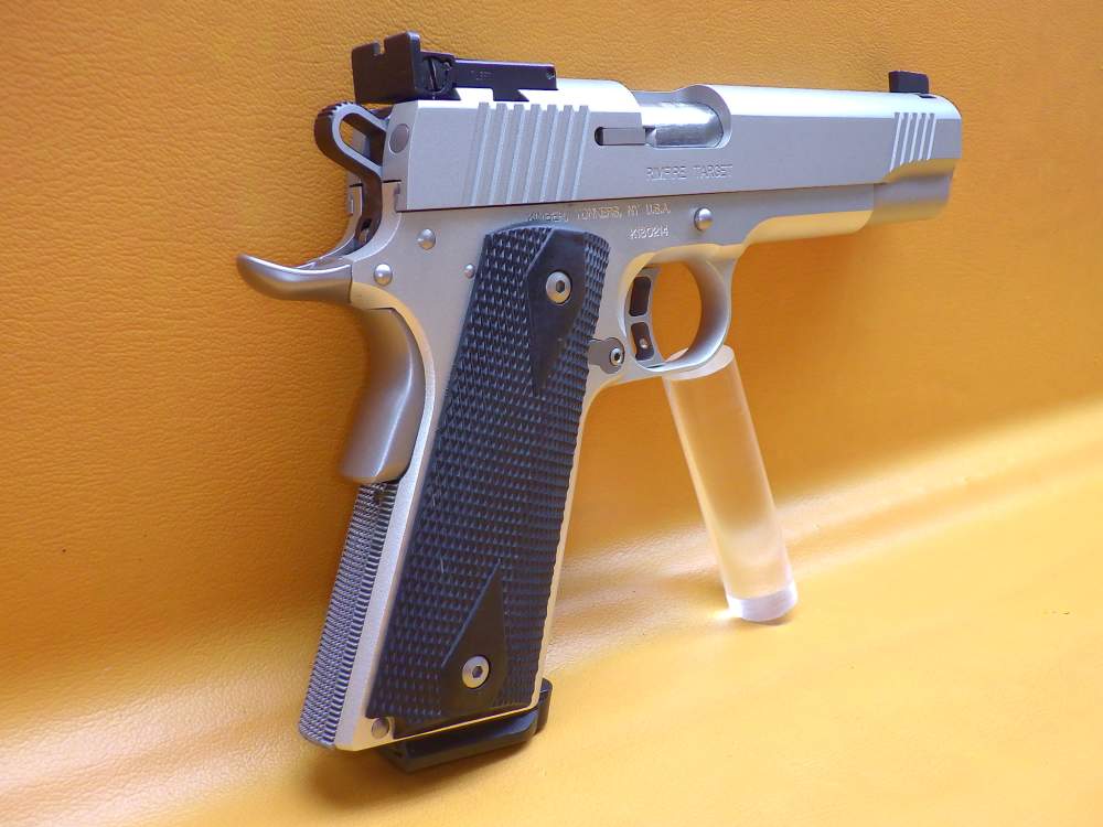 Kimber Rimfire Target .22LR 5" Match Grade Bbl 1911-Style Tgt Rubber Grips-img-1