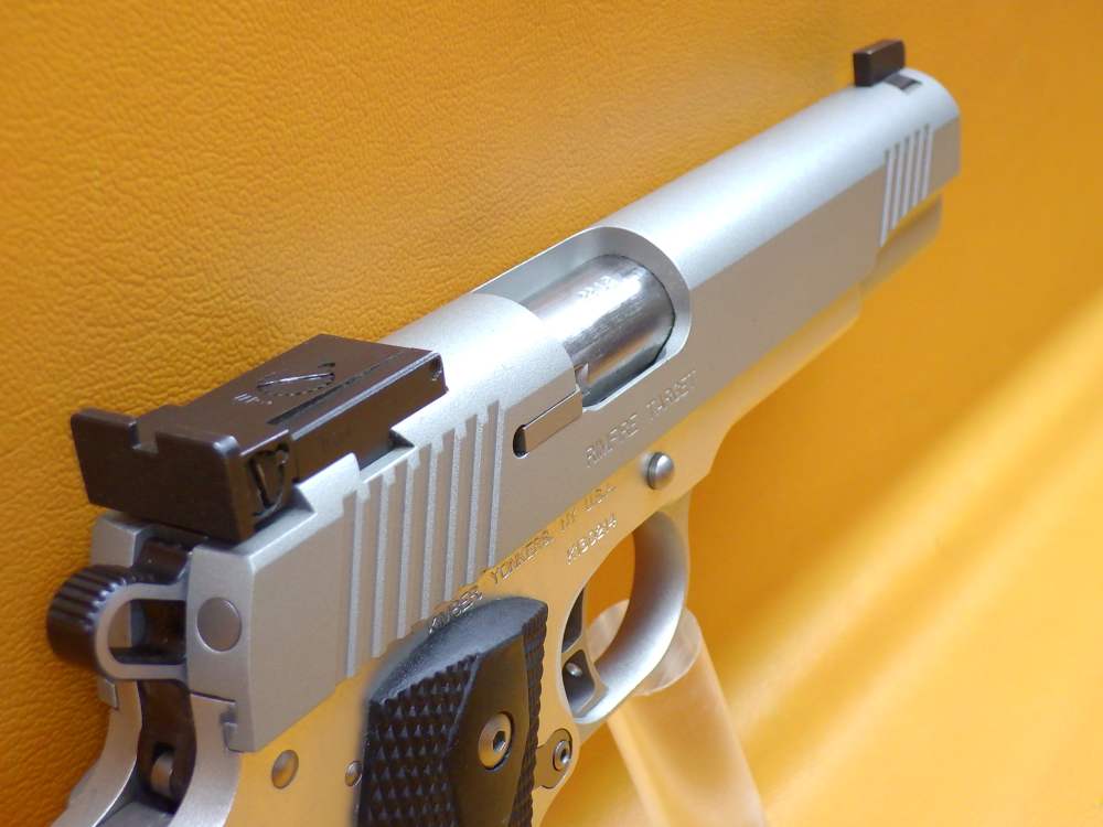 Kimber Rimfire Target .22LR 5" Match Grade Bbl 1911-Style Tgt Rubber Grips-img-10