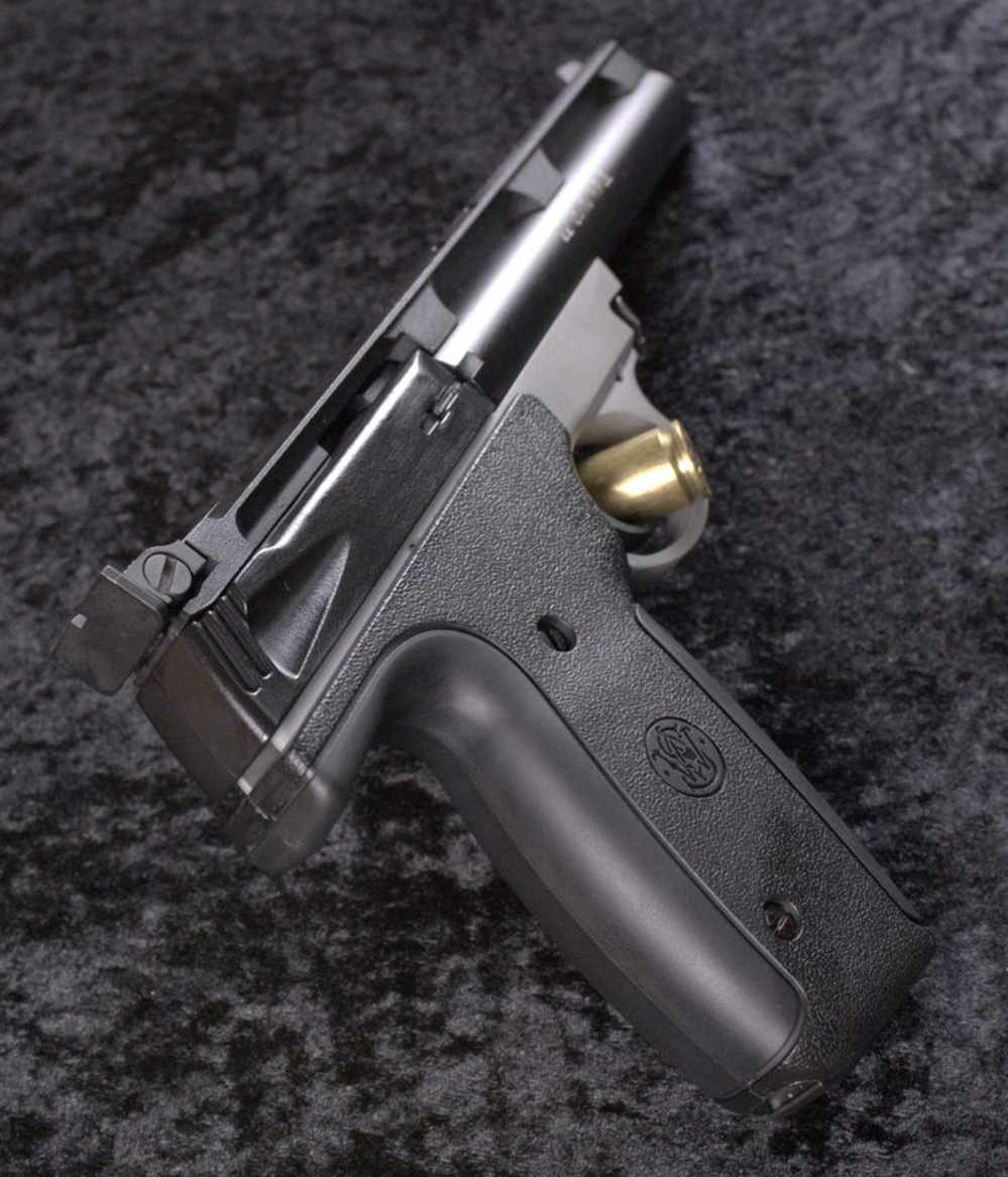 PENNY AUCTION!! Lovely Smith & Wesson 22A-1 in .22LR-img-4