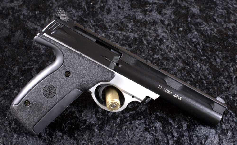 PENNY AUCTION!! Lovely Smith & Wesson 22A-1 in .22LR-img-3