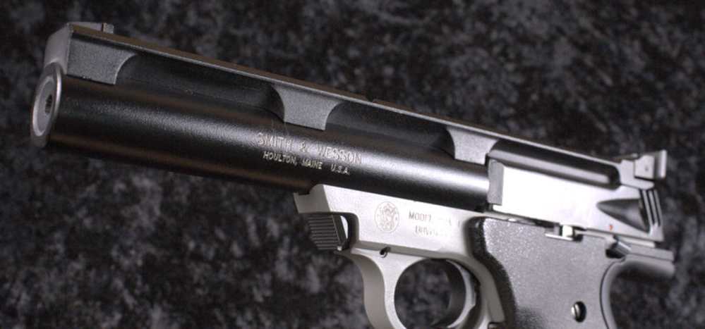 PENNY AUCTION!! Lovely Smith & Wesson 22A-1 in .22LR-img-7