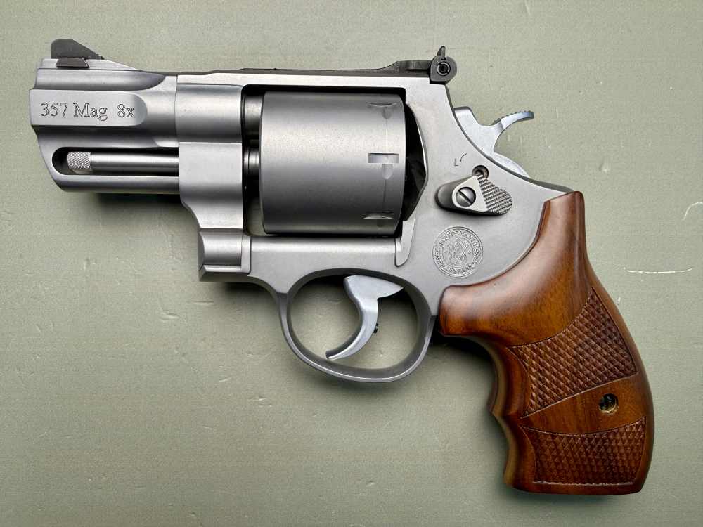 Smith & Wesson Model 627-5 Performance Center .357 Magnum – 8 Shot-img-1