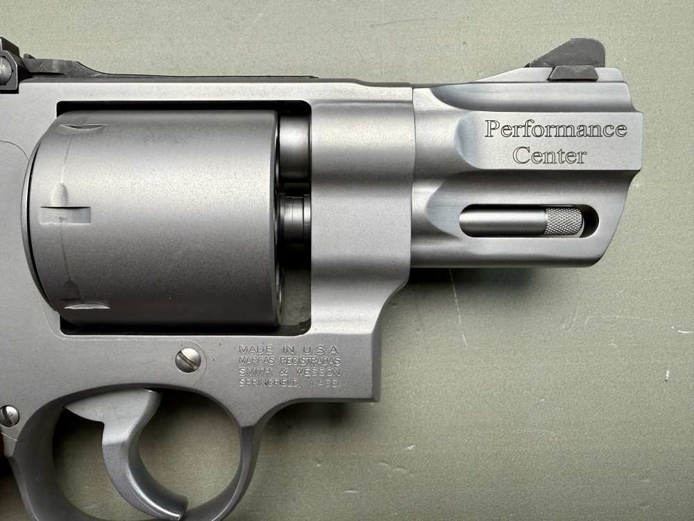 Smith & Wesson Model 627-5 Performance Center .357 Magnum – 8 Shot-img-5
