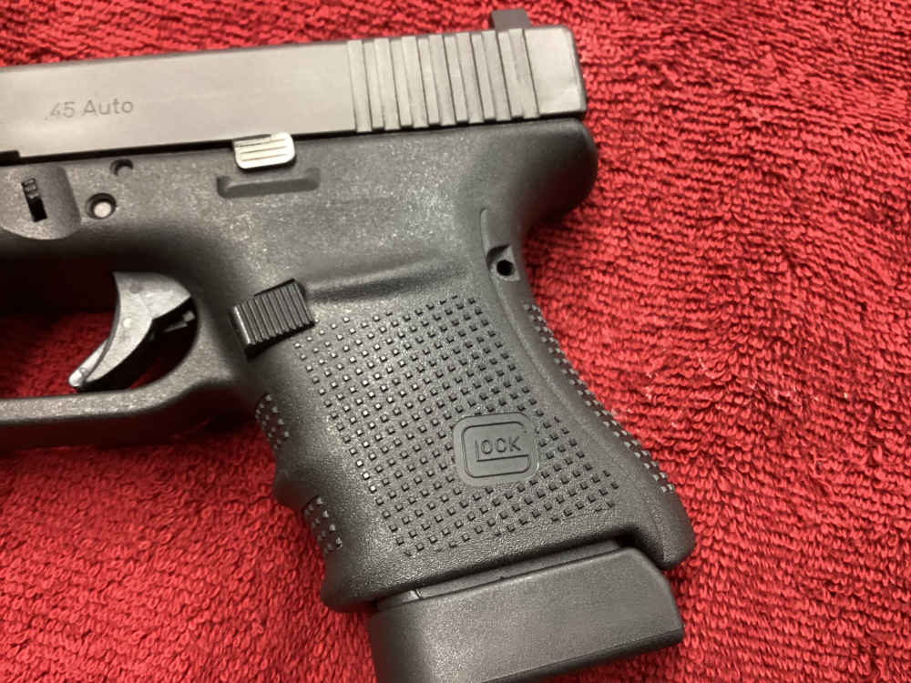Glock 30 Gen 4 - .45ACP + 3-10Rnd Magazines & Case- NO CC FEES!-img-8