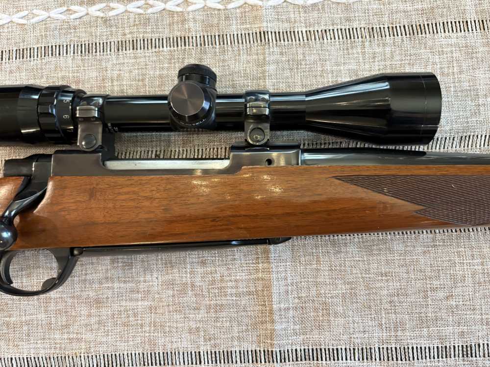 Ruger M77 - .30-06 SPRG - 1980 - Tang Safety - w/ Bushnell RED pad-img-3