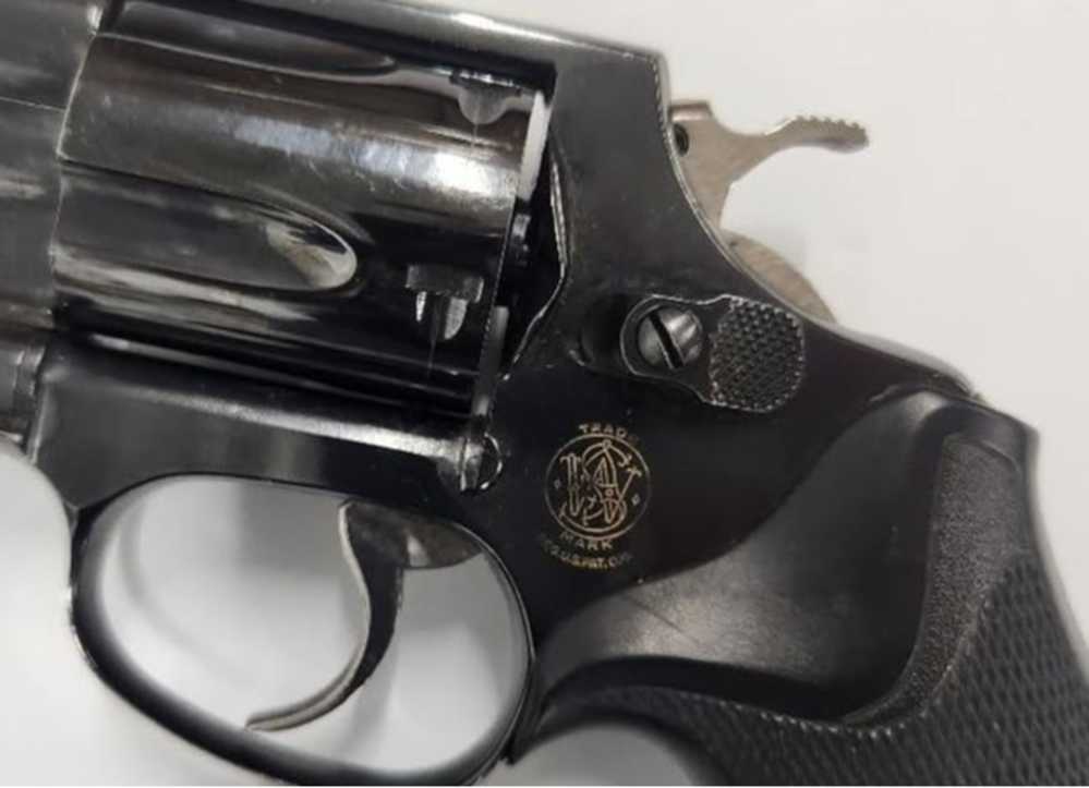 Pre Owned Smith & Wesson Model 36 No Dash .38 Special 5 Shot Revolver -img-15