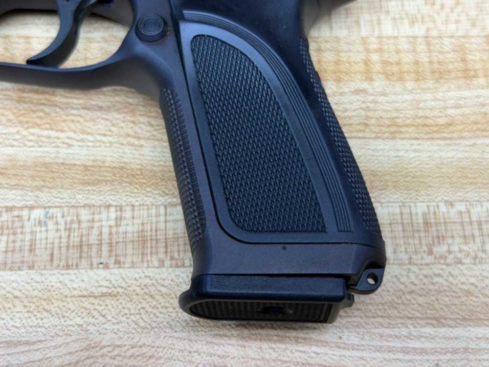 Browning BDM  9MM 4.73" Brl #18117-img-1